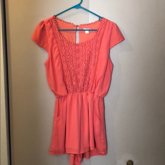 Romper - Picture 1 of 3